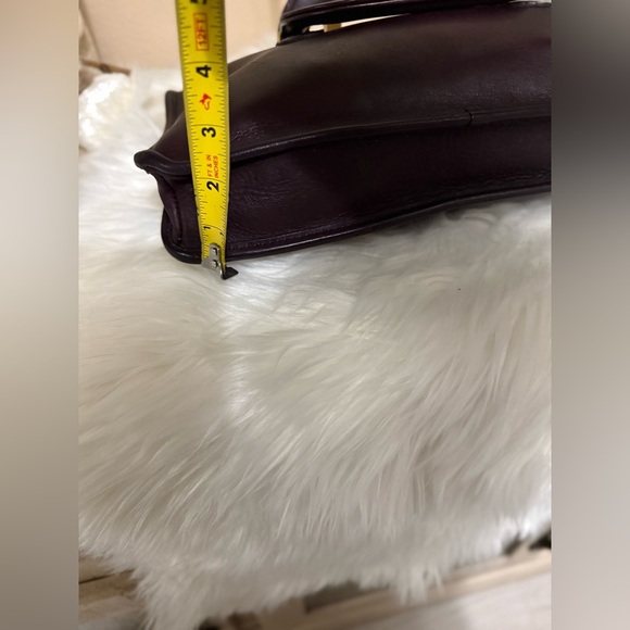 Vintage Coach Slim Satchel leather bag - Picture 8 of 12